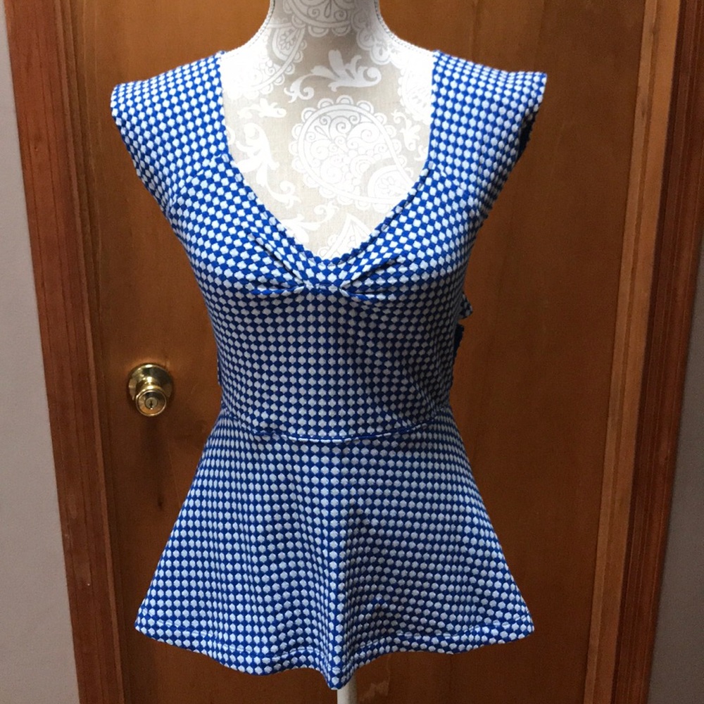 NWOT Anthropologie Deletta top. Size M